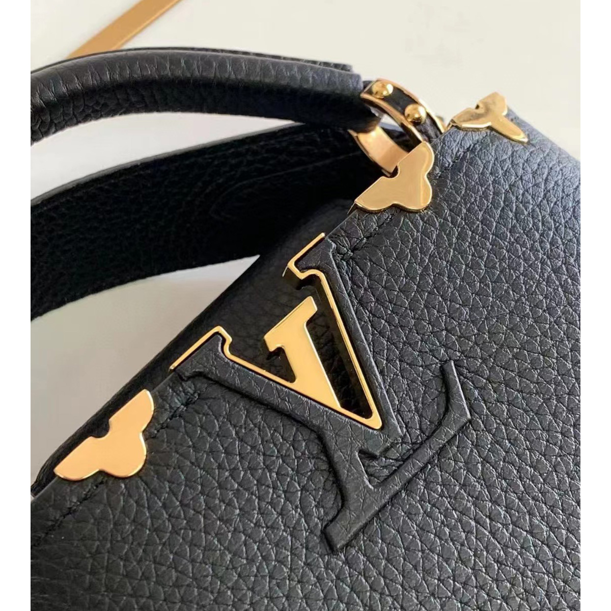 Louis Vuitton Capucines Mini Bag(21-14-8cm)   M56669 - EUR FASHION