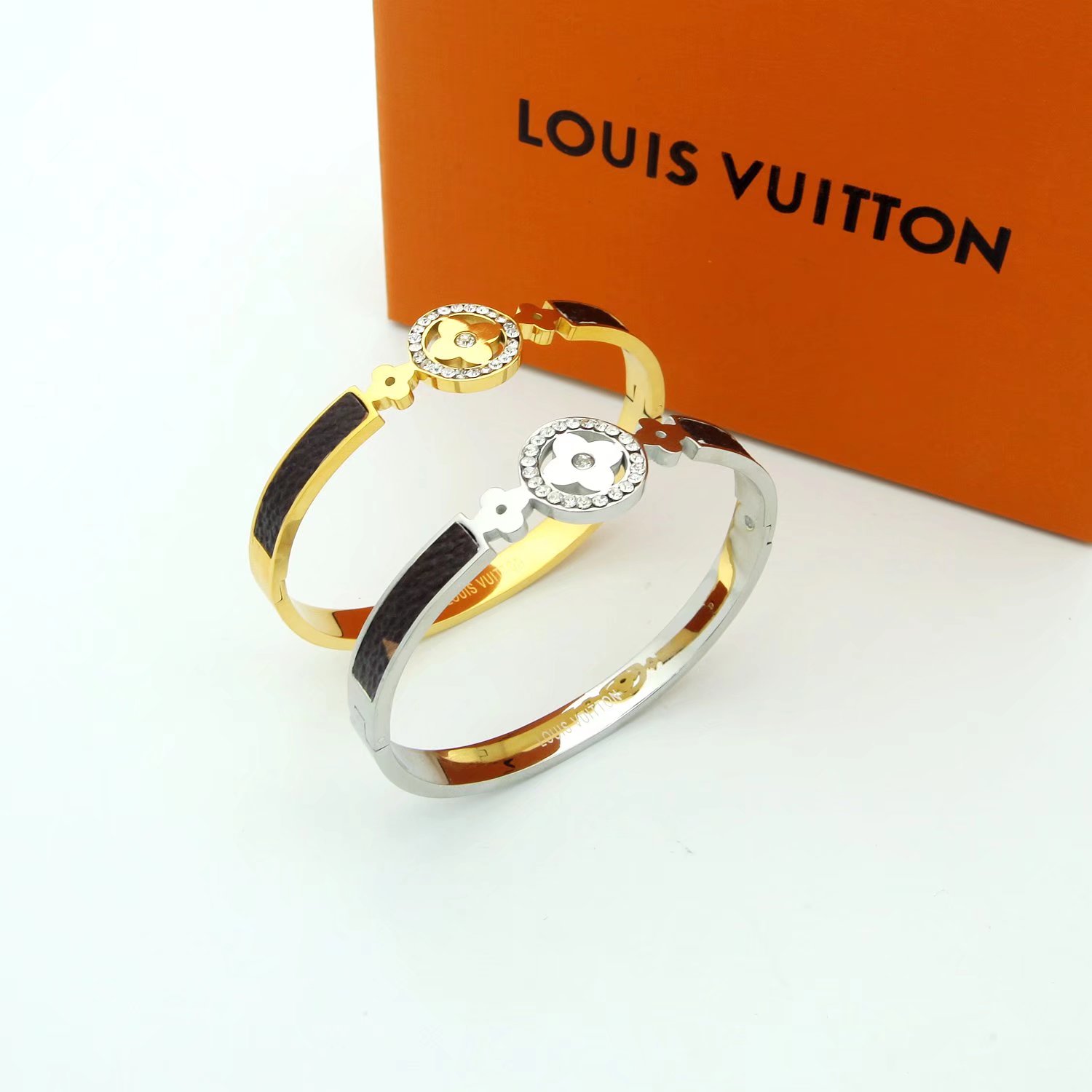 Louis Vuitton Bracelet - EUR FASHION