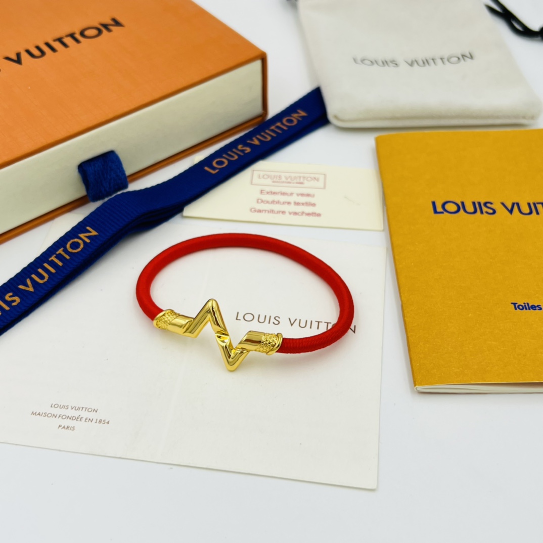 Louis Vuitton LV Volt Play 18K Bracelet - EUR FASHION