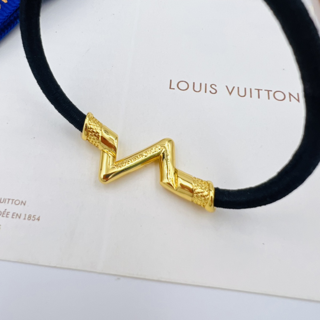 Louis Vuitton LV Volt Play 18K Bracelet - EUR FASHION