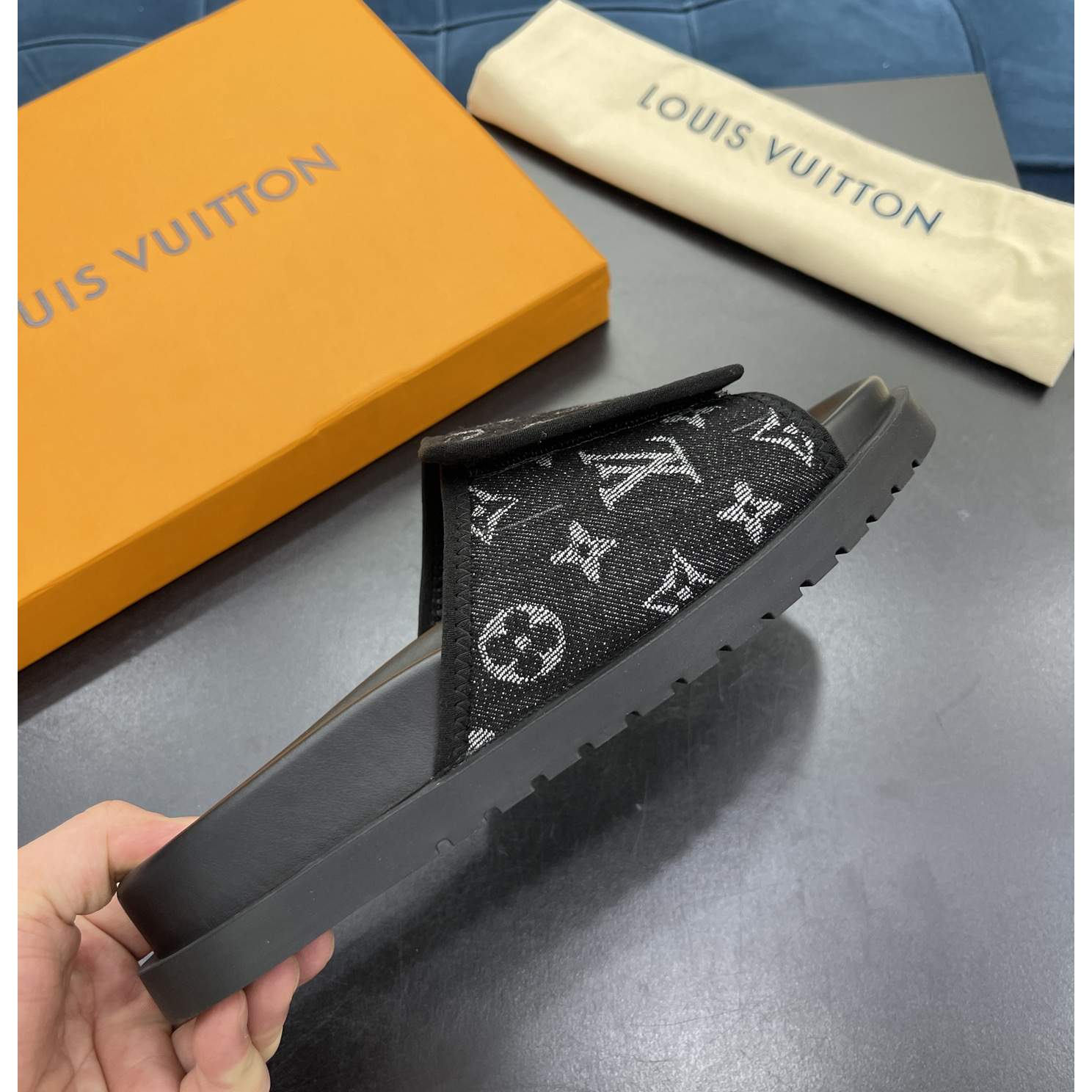 Louis Vuitton x NBA Monogram Slipper - EUR FASHION