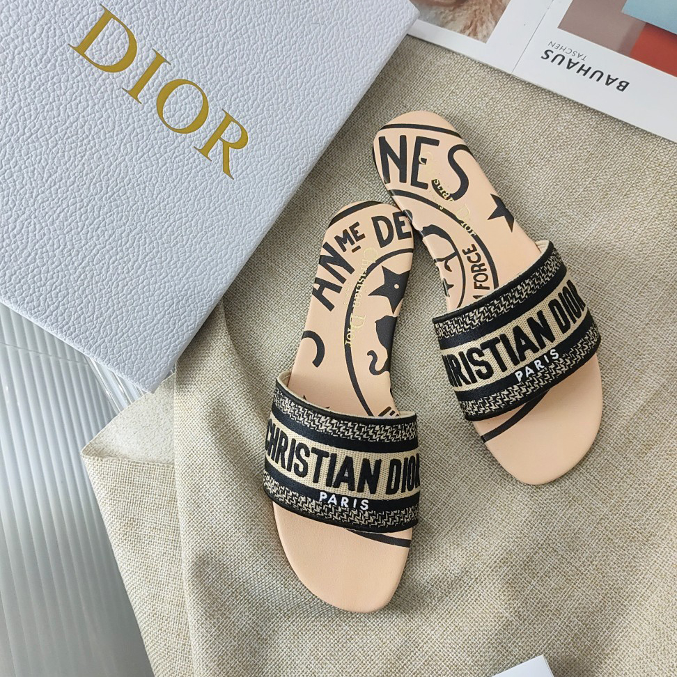 Dior Beige Jute Canvas Embroidered with Dior Union Motif Dway Slide - EUR FASHION