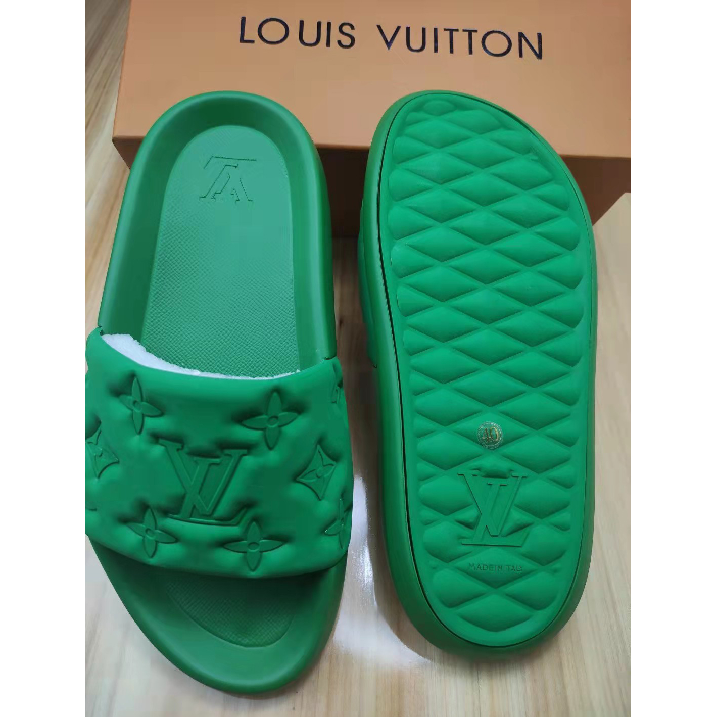 Louis Vuitton Waterfront Mule  1AA5OH - EUR FASHION