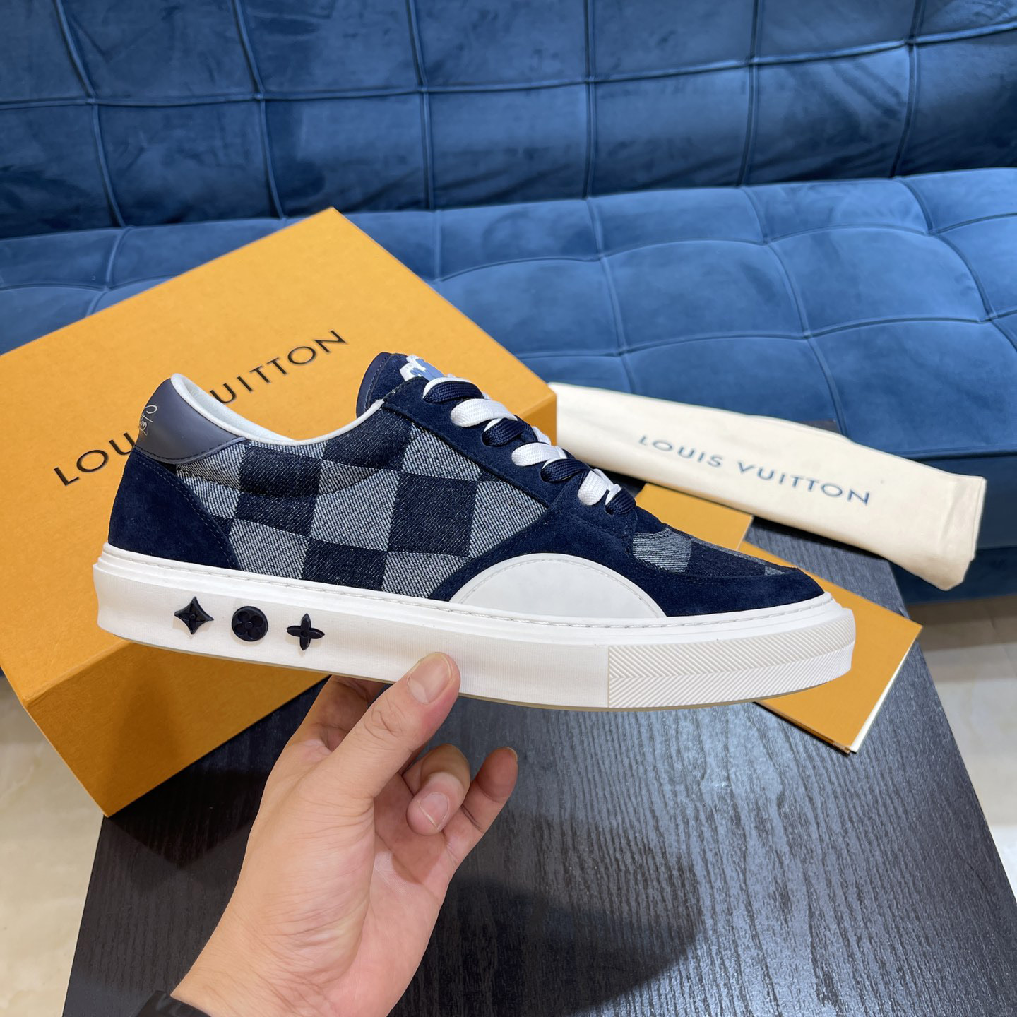 Louis Vuitton LV Ollie Sneaker      - EUR FASHION