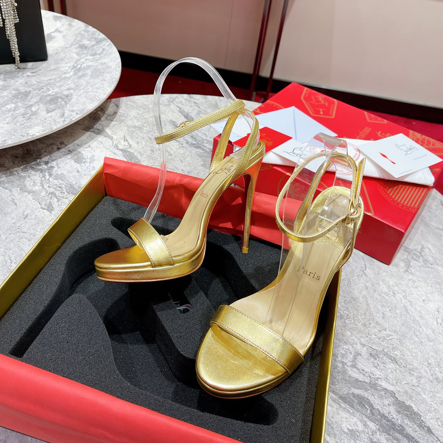 Christian Louboutin   Loubi Queen Sandal(12CM) - EUR FASHION