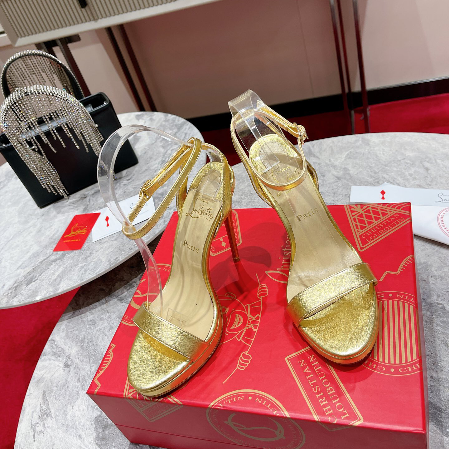 Christian Louboutin   Loubi Queen Sandal(12CM) - EUR FASHION