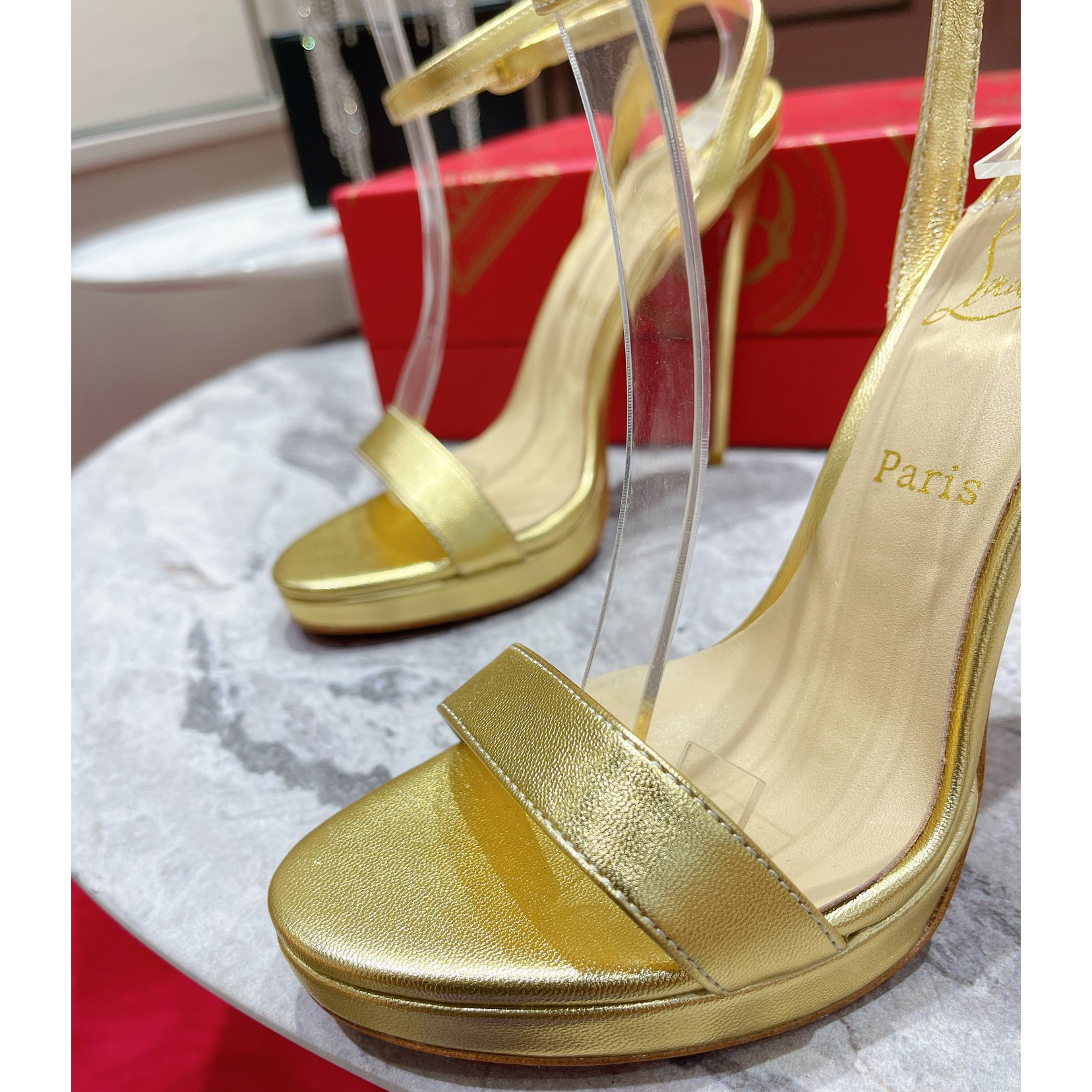 Christian Louboutin   Loubi Queen Sandal(12CM) - EUR FASHION