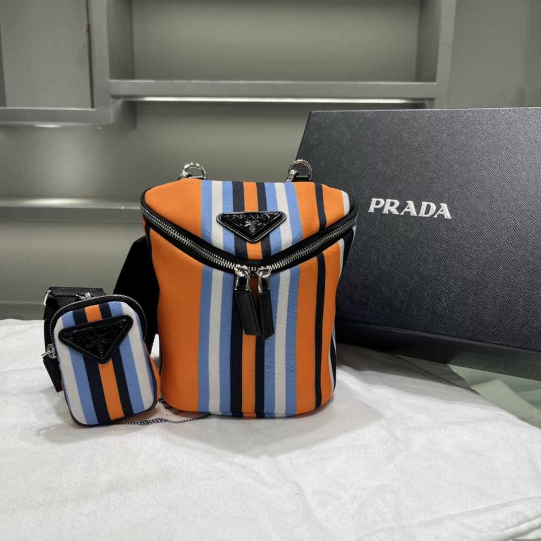 Prada Printed Canvas Shoulder Bag(21-15-15cm)   2VH147 - EUR FASHION