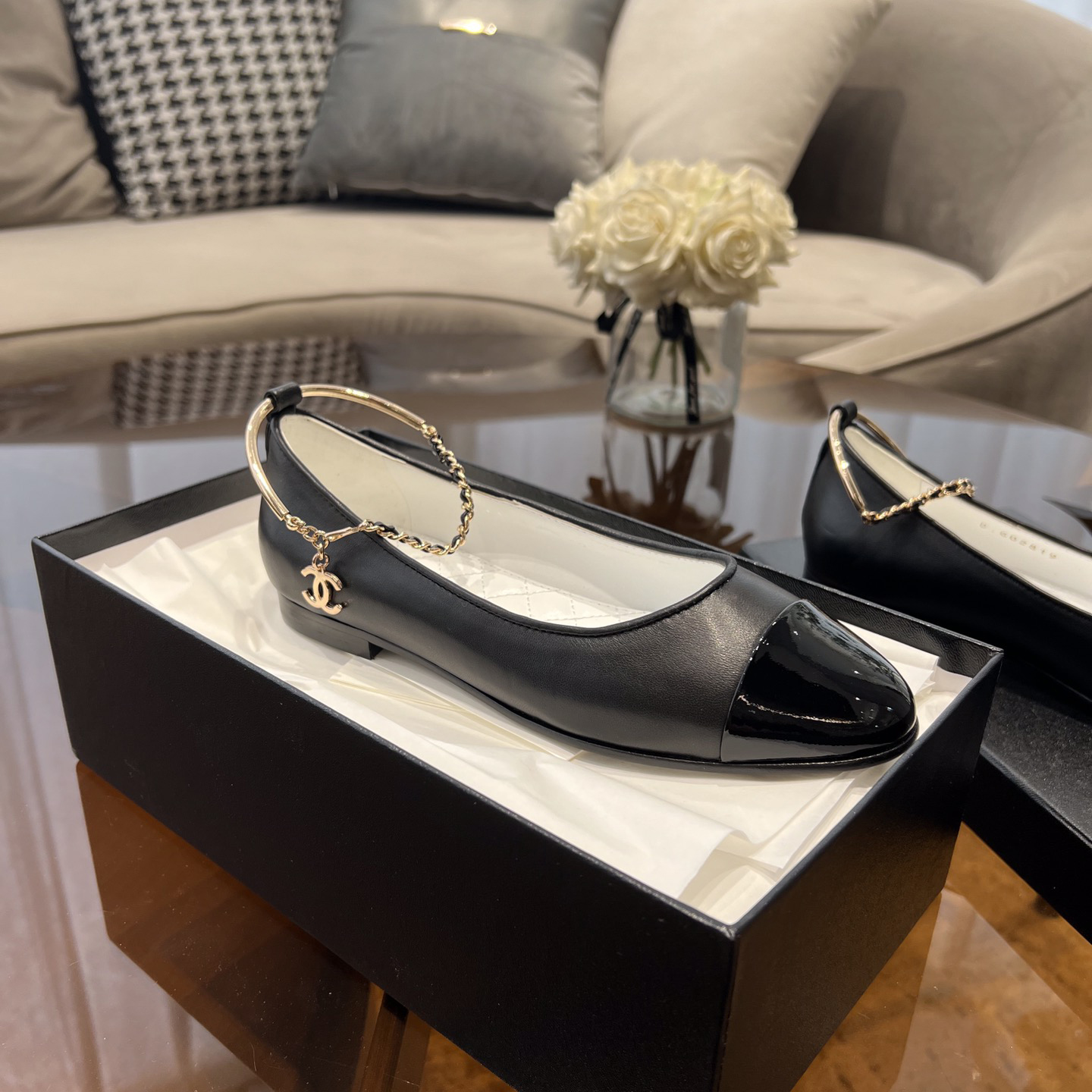 Dior Lambskin & Patent Calfskin Black Ballerinas - EUR FASHION