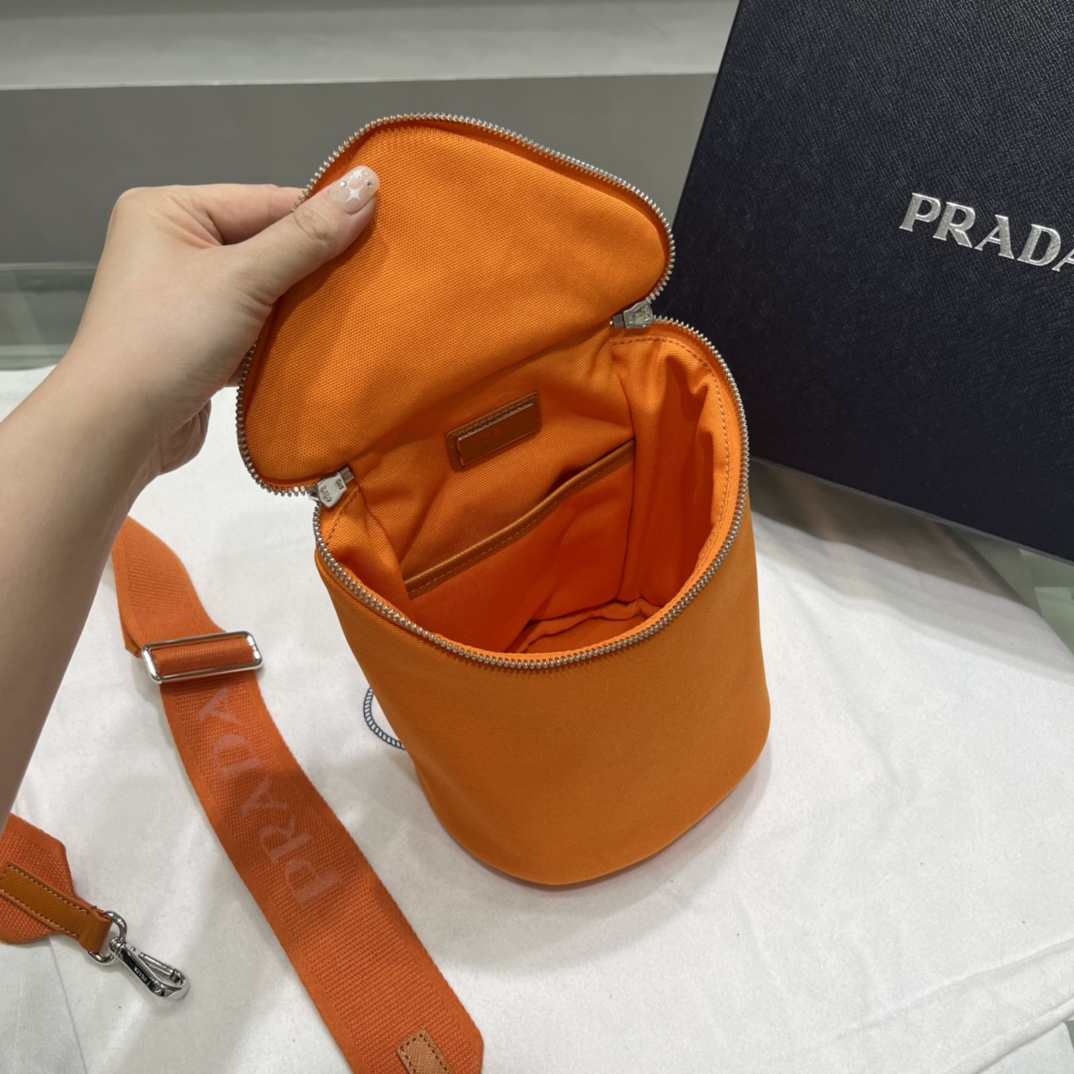 Prada Canvas Shoulder Bag(21-15-15cm)   2VH147 - EUR FASHION