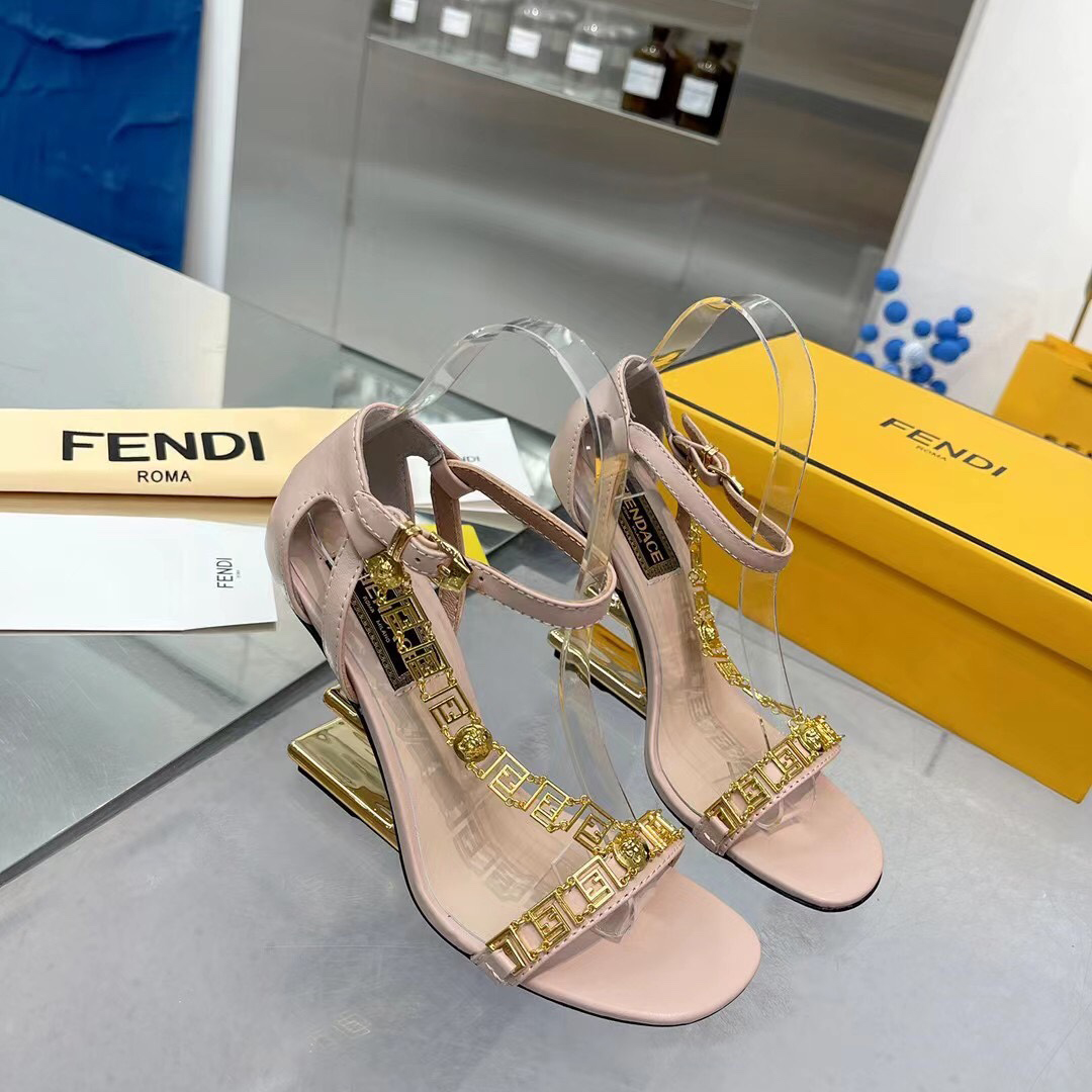 Fendi Fendi First Fendace Pink Leather High-Heeled Sandals - EUR FASHION