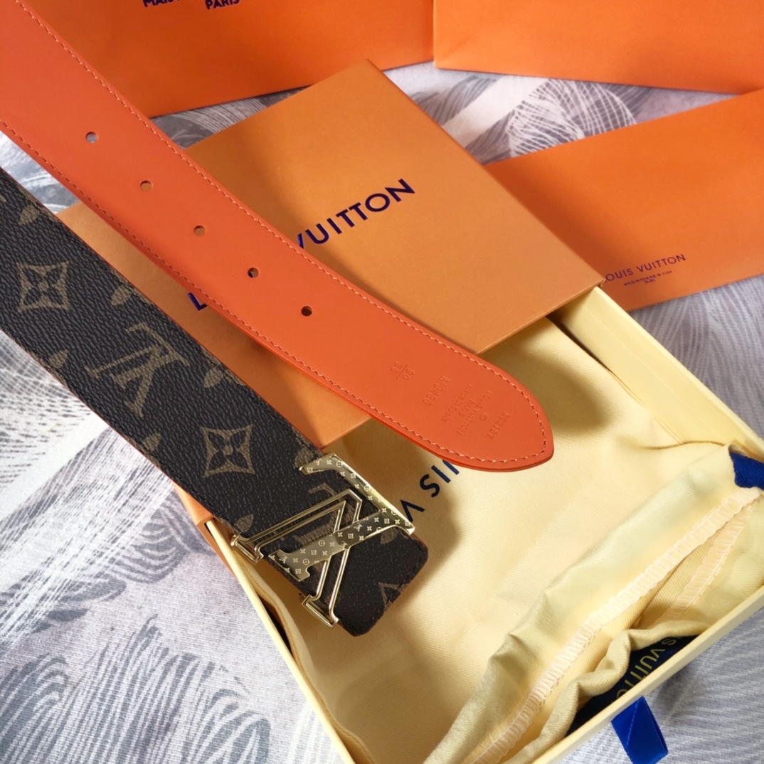 Louis Vuitton LV Pyramide Cities Exclusive 40MM Reversible Belt—Chicago - EUR FASHION