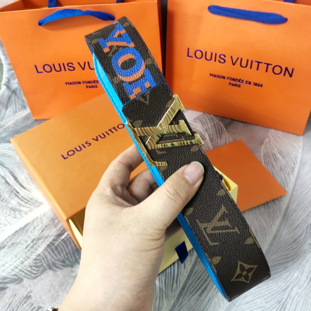 Louis Vuitton LV Pyramide Cities Exclusive 40MM Reversible Belt—New York - EUR FASHION