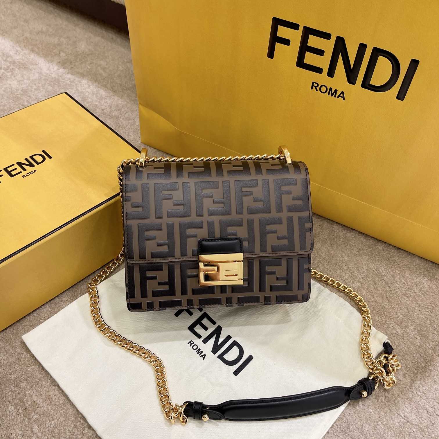 Fendi Kan U Small Brown Leather Mini-Bag(19-13-9cm) - EUR FASHION