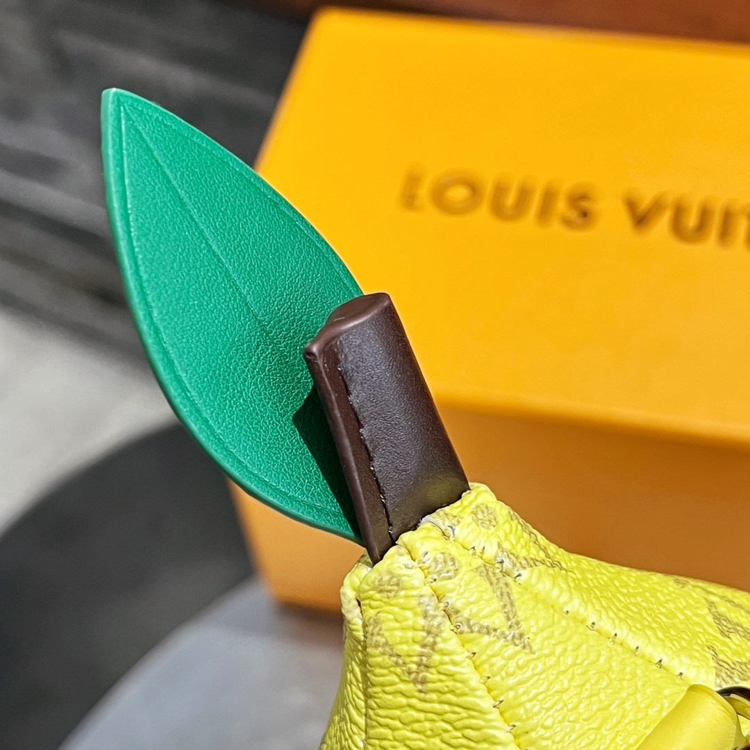 Louis Vuitton Lemon Pouch    M81197 - EUR FASHION