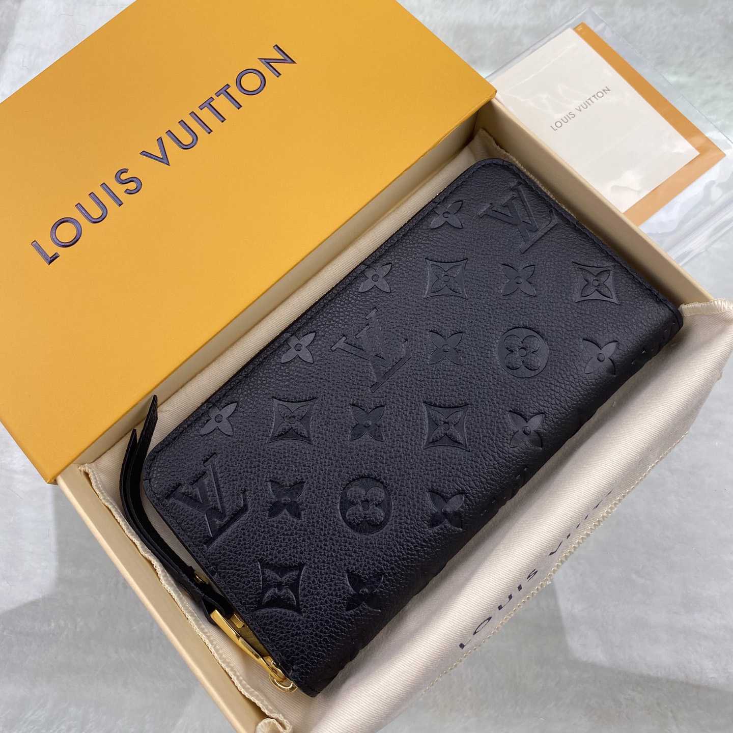 Louis Vuitton Zippy Wallet (19.5-10CM)     M61864 - EUR FASHION