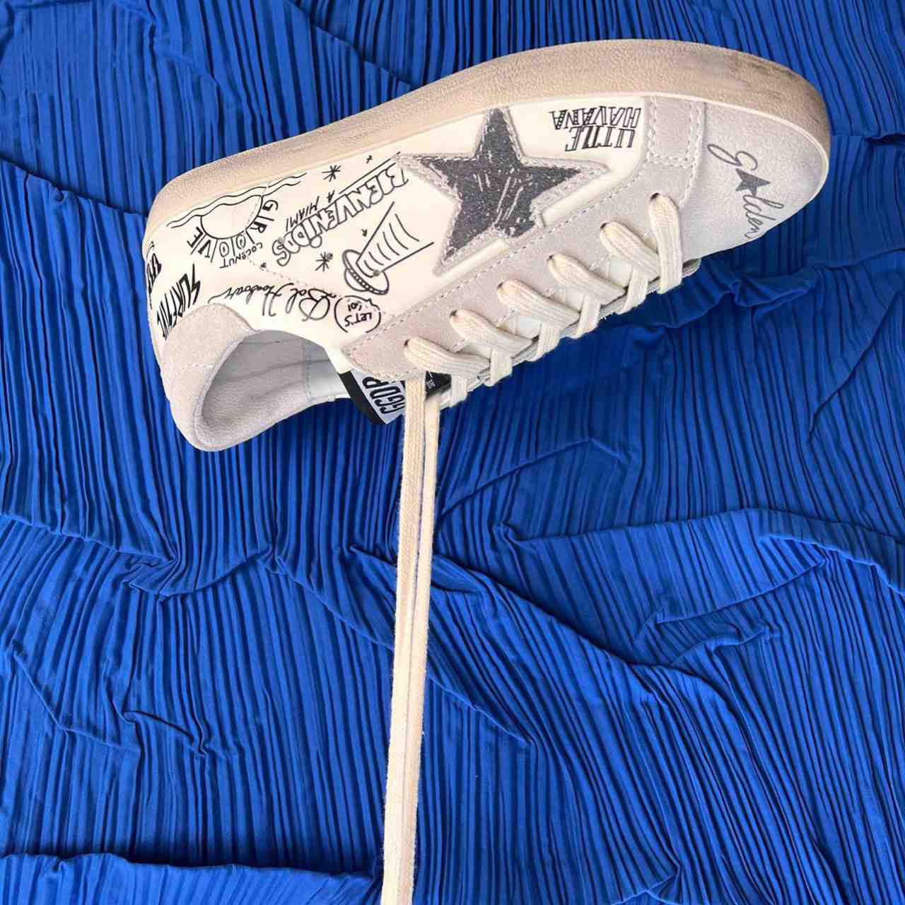 Golden Goose Super-Star Low-Up Sneakers - EUR FASHION