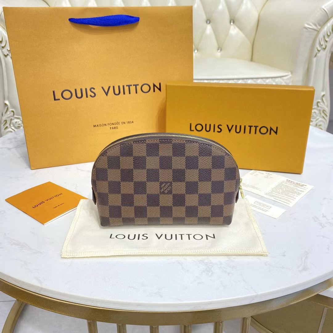 Louis Vuitton Cosmetic Pouch (17-11.5-6cm)   N47516 - EUR FASHION