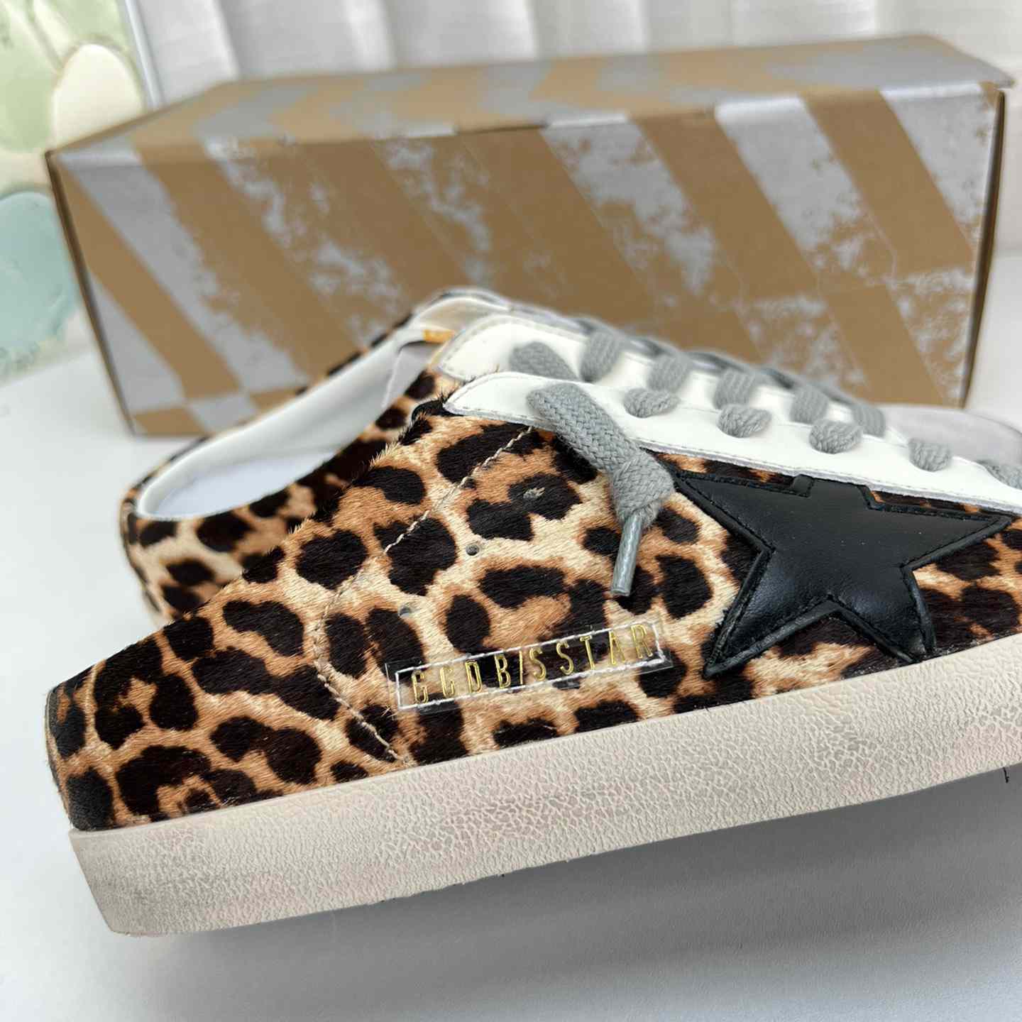 Golden Goose Super-Star Sabots In Leopard-Print Pony Skin With Black Leather Star And Ice-Gray Suede Tongue - EUR FASHION