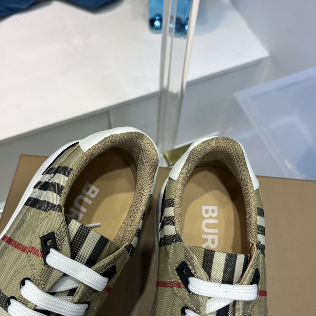 Burberry Vintage Check, Suede And Leather Sneakers - EUR FASHION