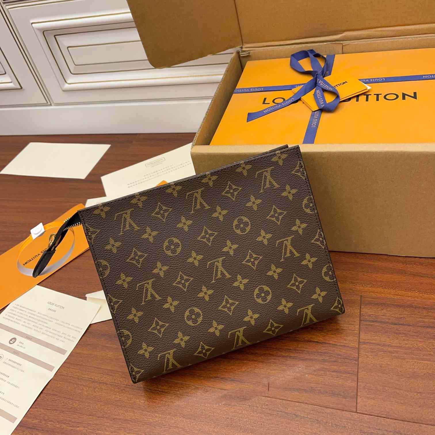 Louis Vuitton Poche Toilette NM(25-20-5.5cm)    M46037 - EUR FASHION