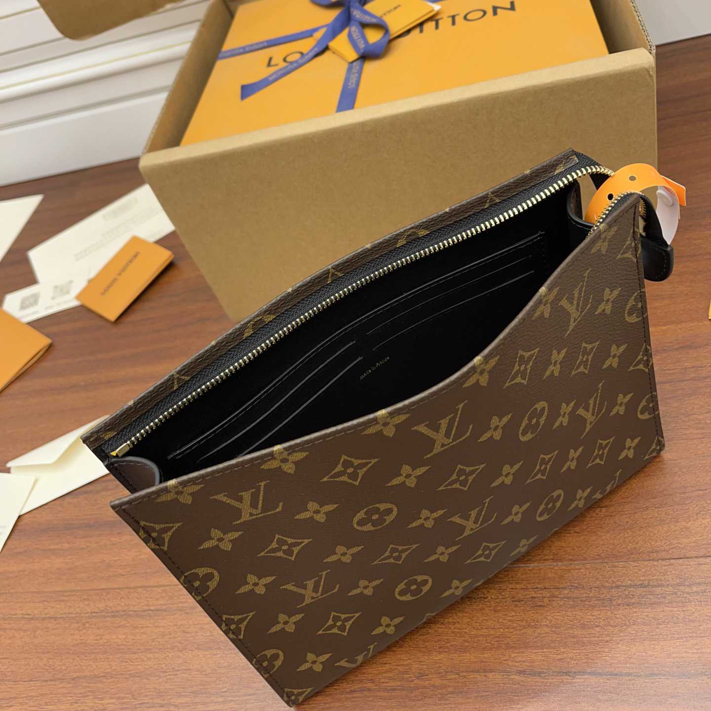 Louis Vuitton Poche Toilette NM(25-20-5.5cm)    M46037 - EUR FASHION