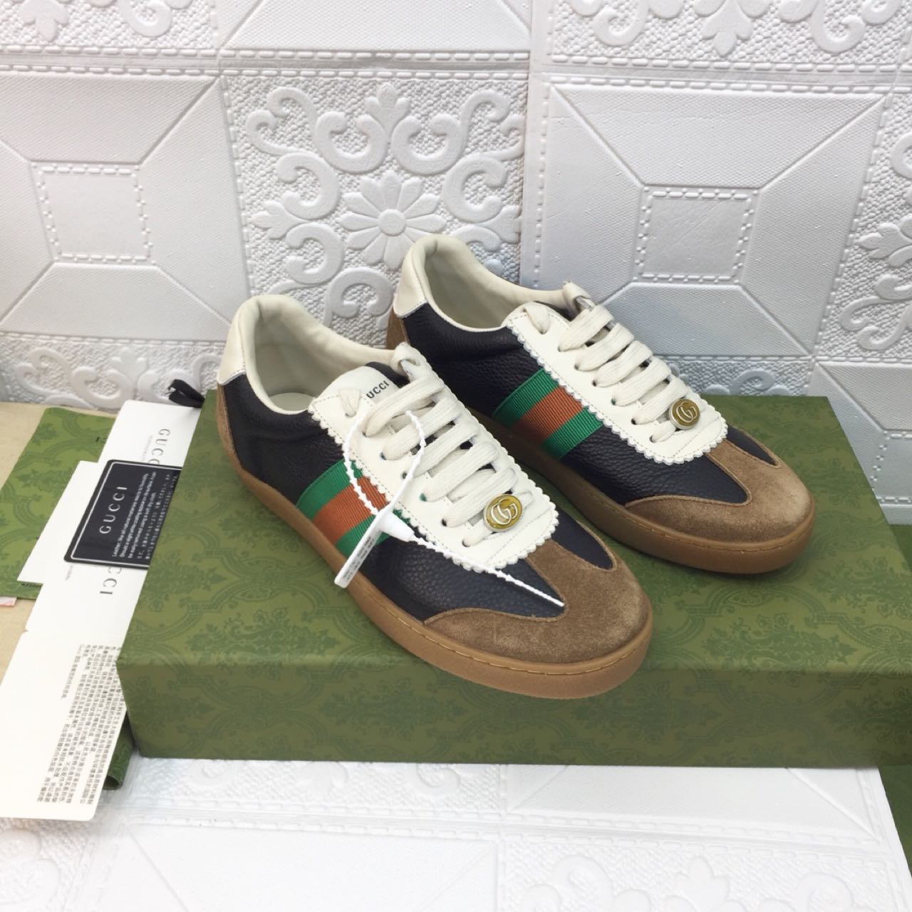 Gucci Leather Web Sneaker - EUR FASHION