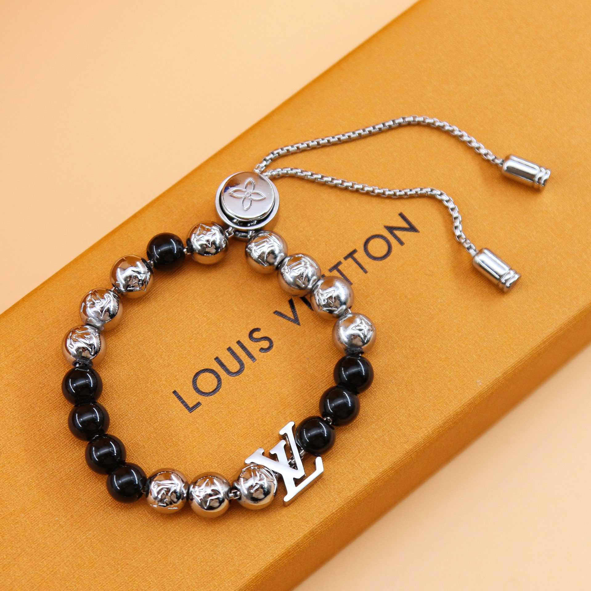 Louis Vuitton Monogram Beads Bracelet   M00512 - EUR FASHION