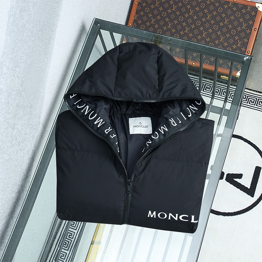 Moncler Short Down Jacket - EUR FASHION