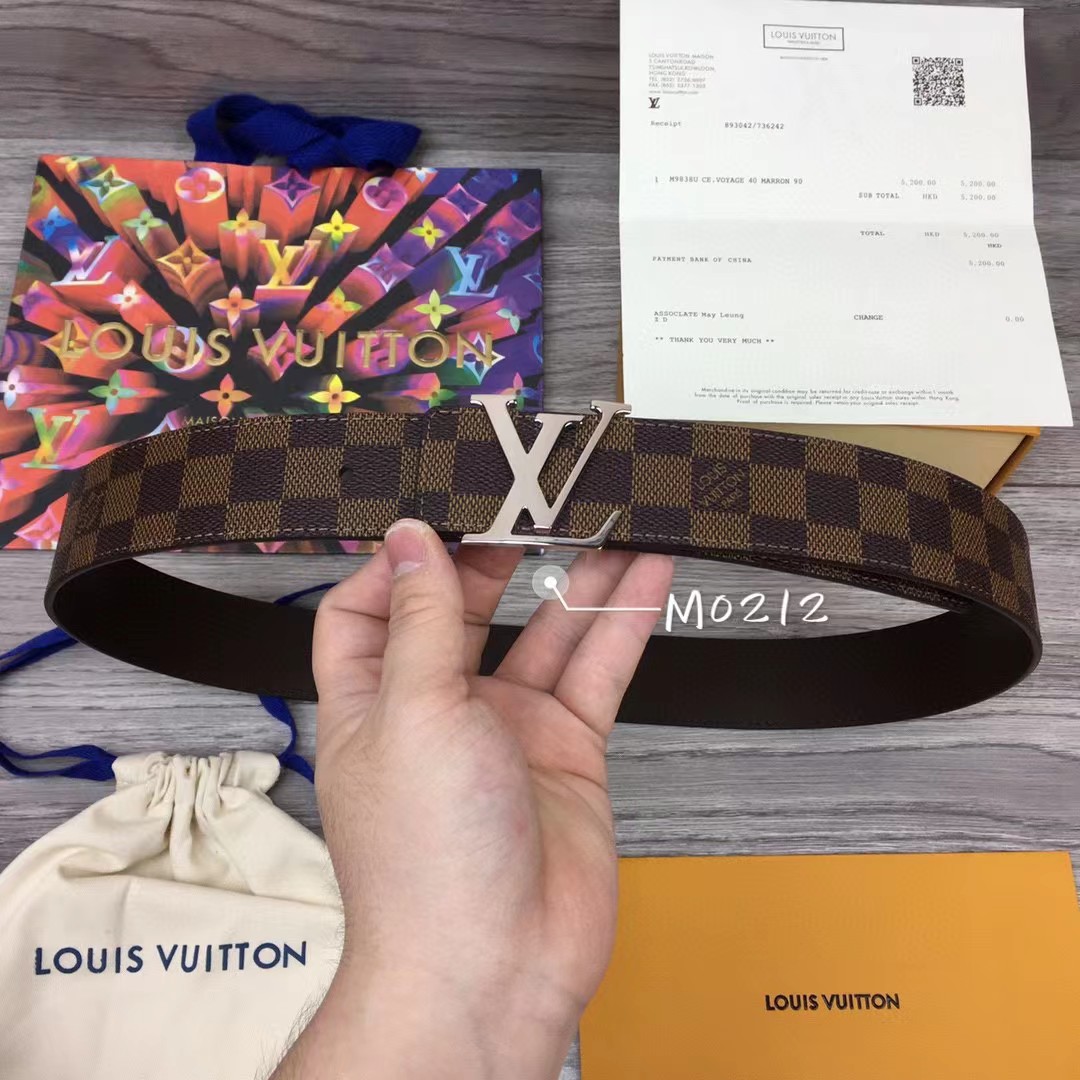 Louis Vuitton LV Initiales 40MM Reversible Belt   M0212W - EUR FASHION