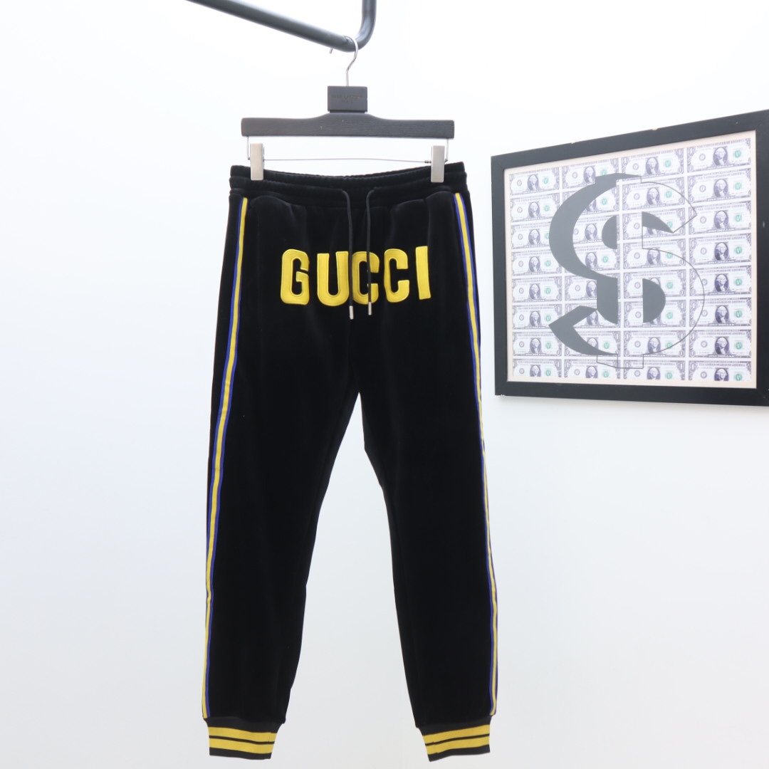Gucci Zip Jacket & Jogging Pants - EUR FASHION