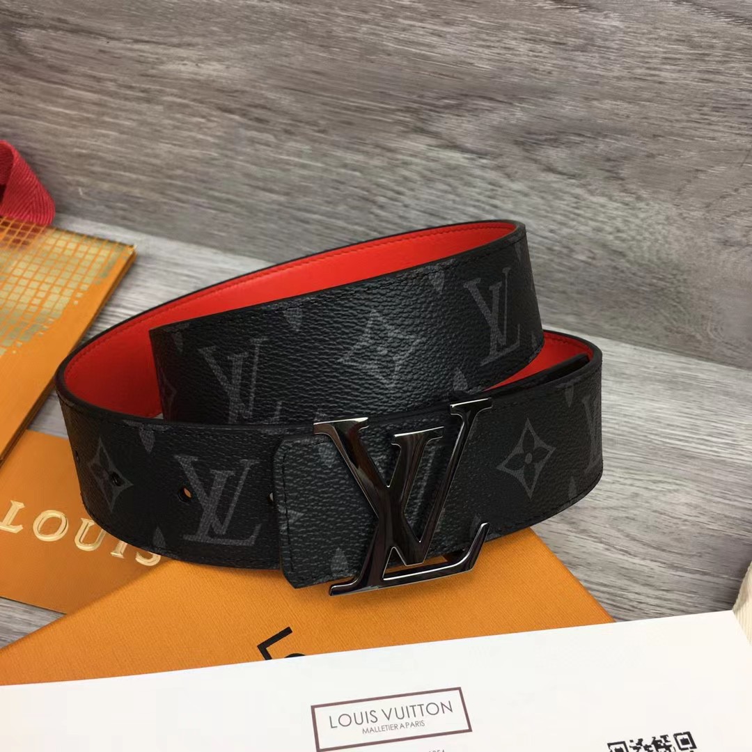 Louis Vuitton LV Initials 40MM Reversible Belt    M0601Q - EUR FASHION