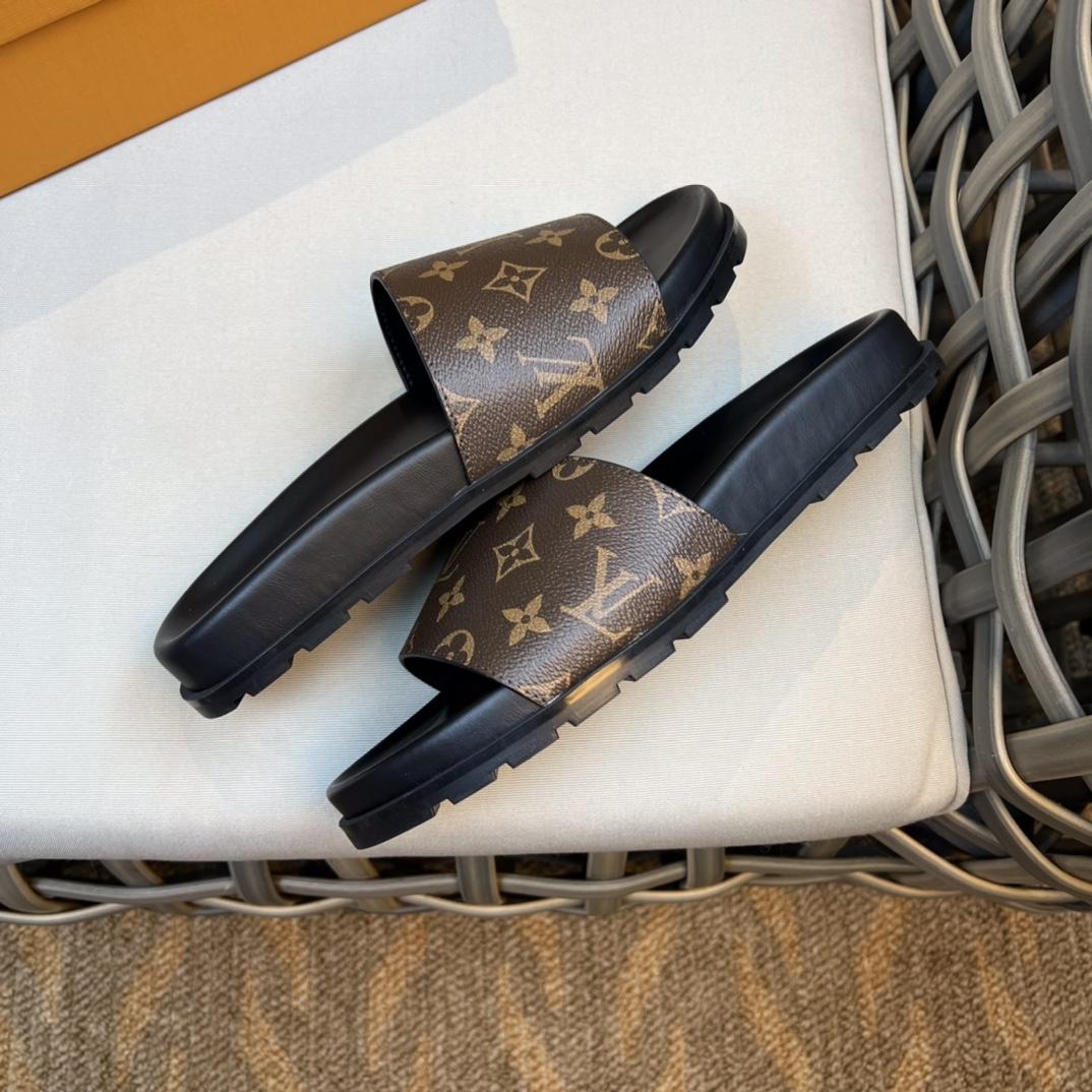 Louis Vuitton Monogram Sandals - EUR FASHION