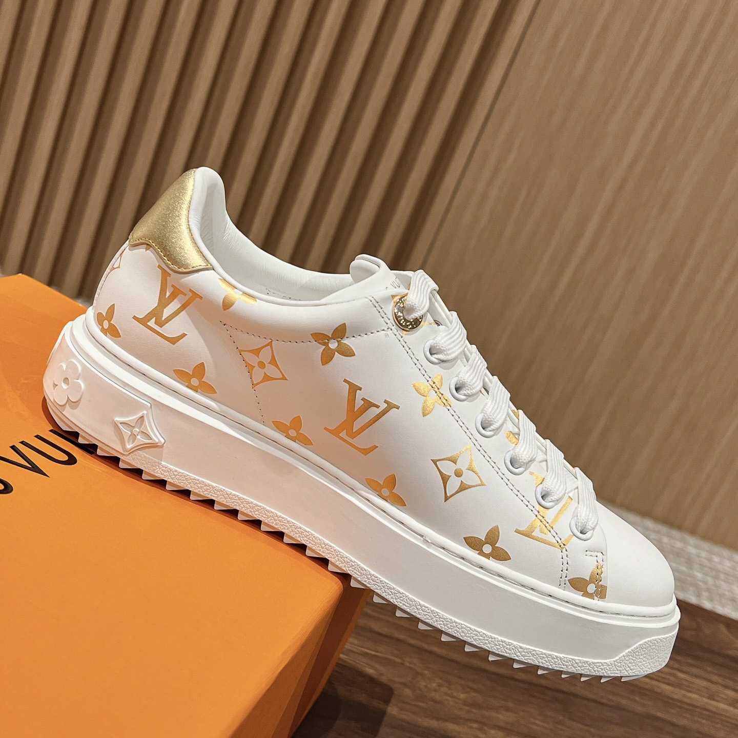 Louis Vuitton Time Out Sneaker (upon uk size)     - EUR FASHION