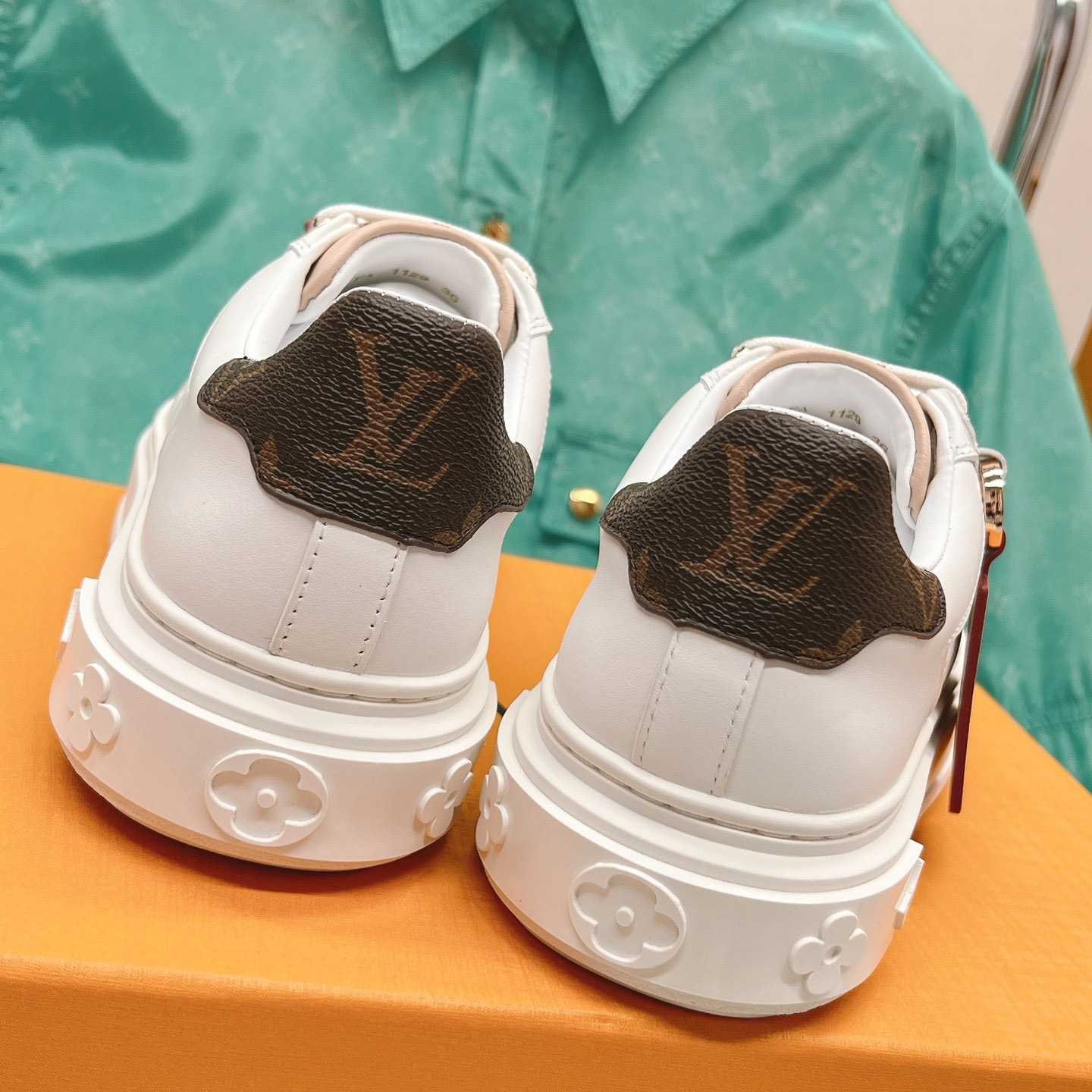 Louis Vuitton Time Out Sneaker (upon uk size)  1ABHRY - EUR FASHION