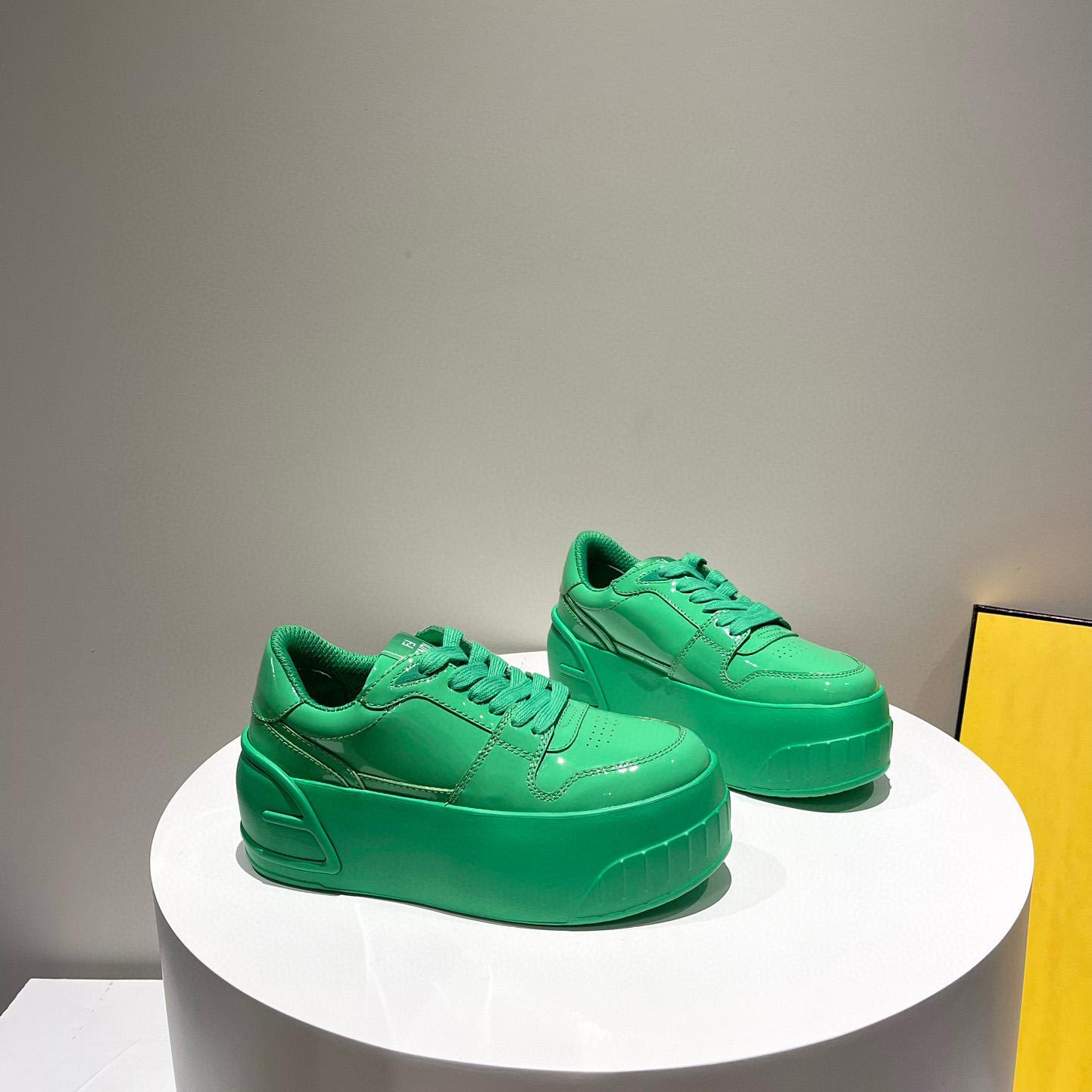 Fendi Fashion Show Green Leather Low-Tops Sneaker  - EUR FASHION