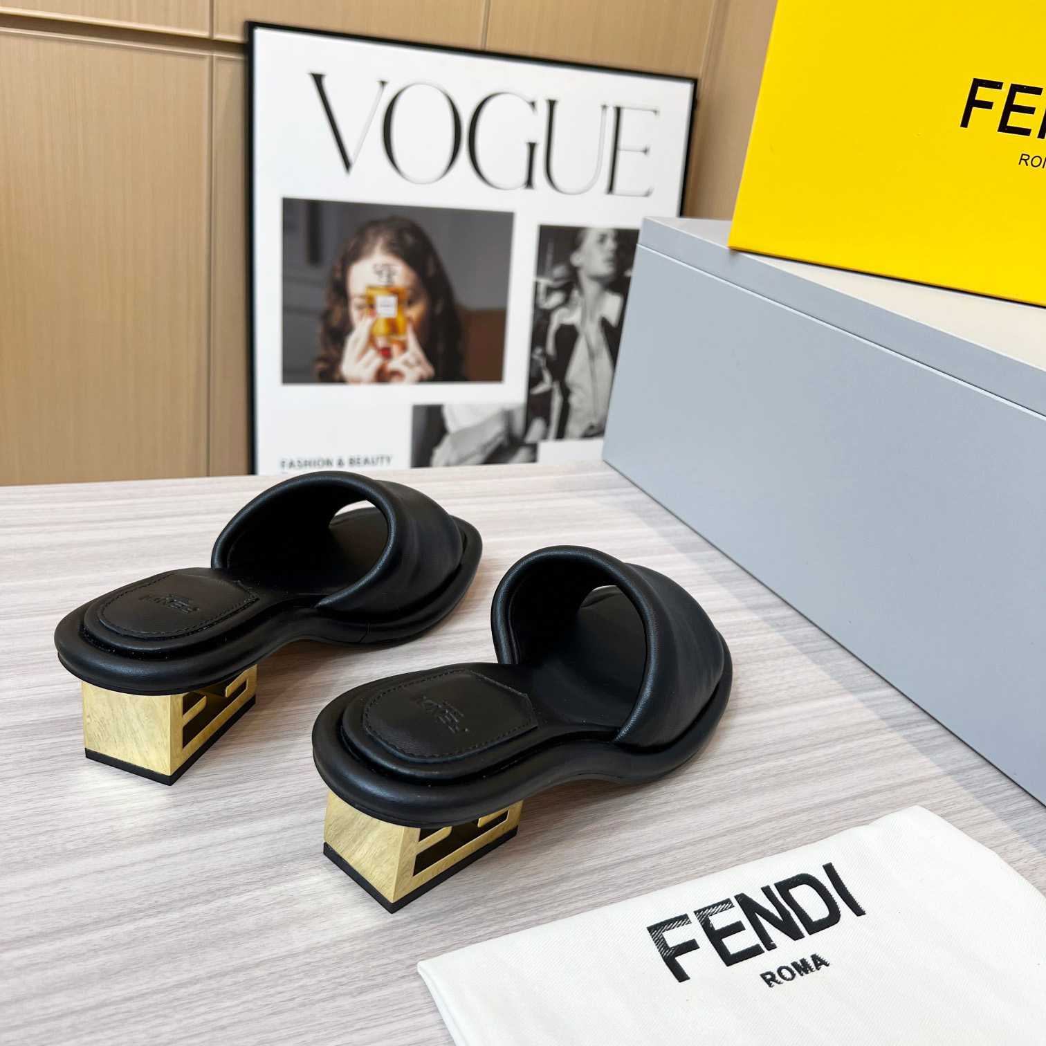 Fendi Baguette Black Nappa Leather Slides - EUR FASHION