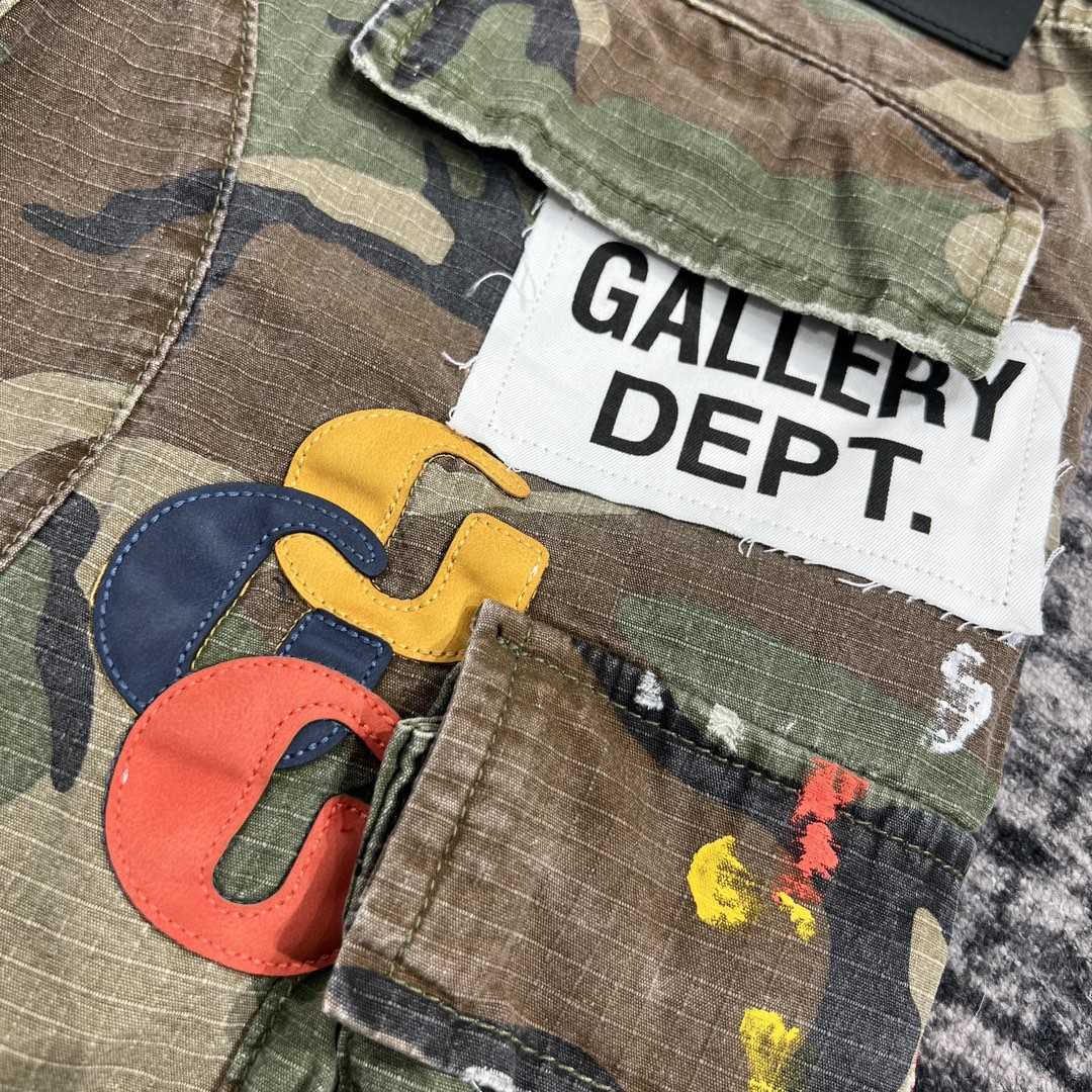 Gallery Dept G Patch Camo Cargo Shorts   629 - EUR FASHION