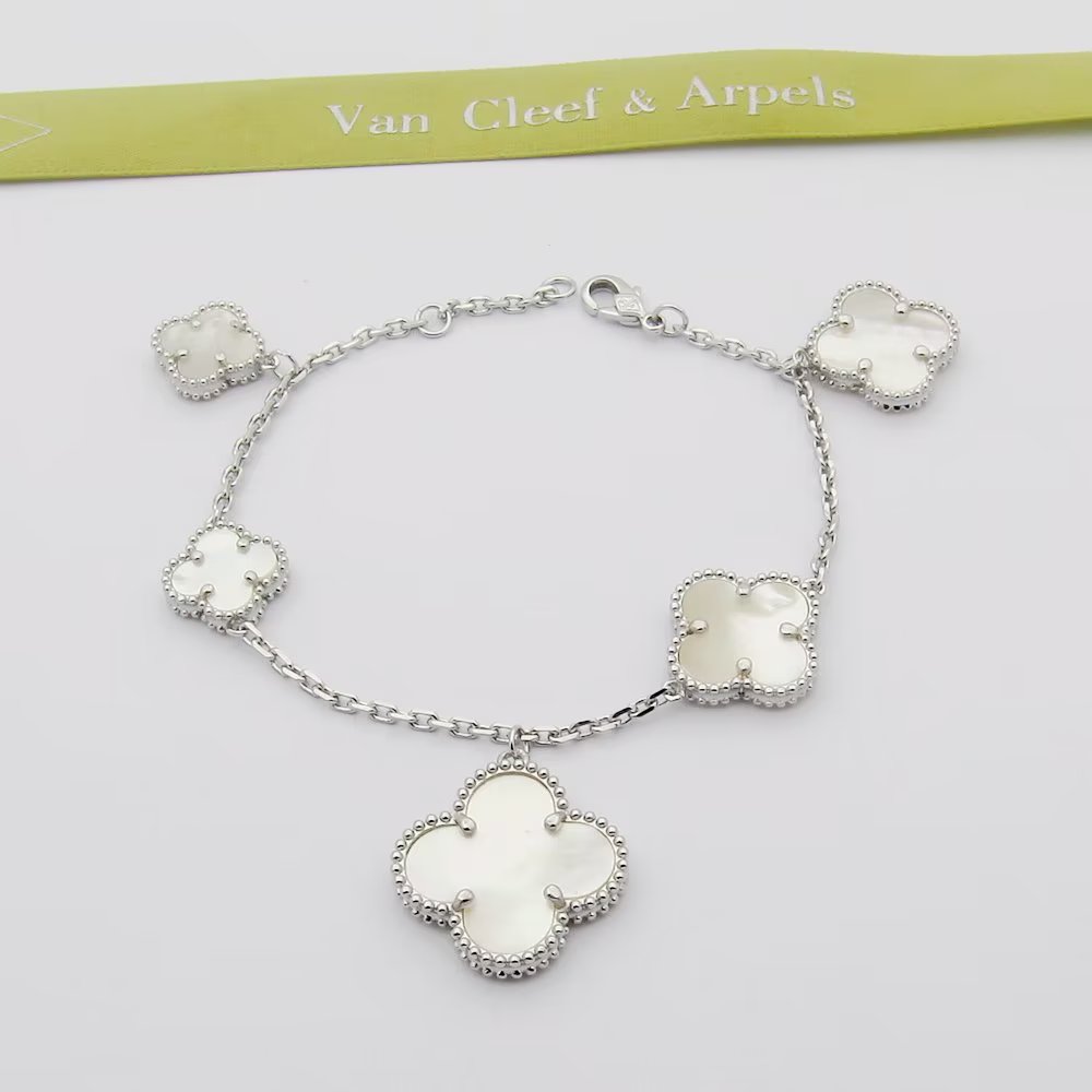 Van Cleef & Arpels Bracelet - EUR FASHION