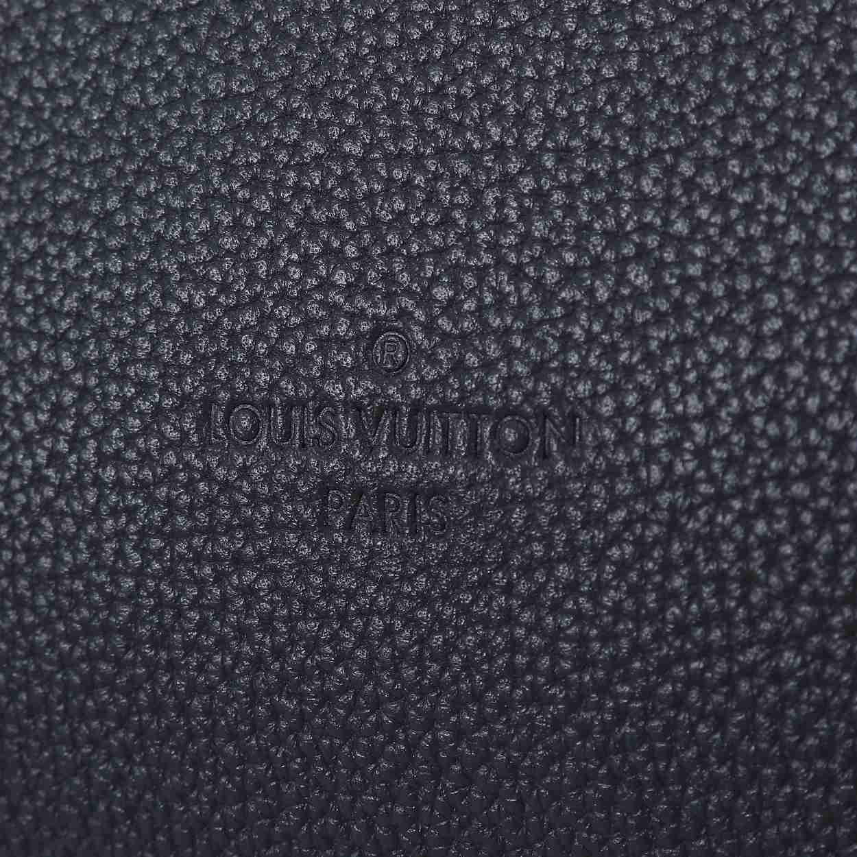 Louis Vuitton Takeoff Briefcase     M59159 - EUR FASHION