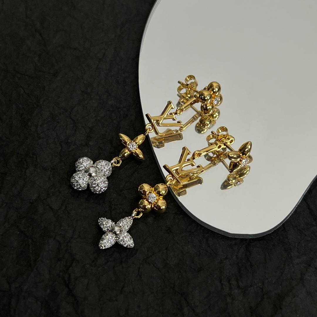 Louis Vuitto LV Gram Earrings - EUR FASHION