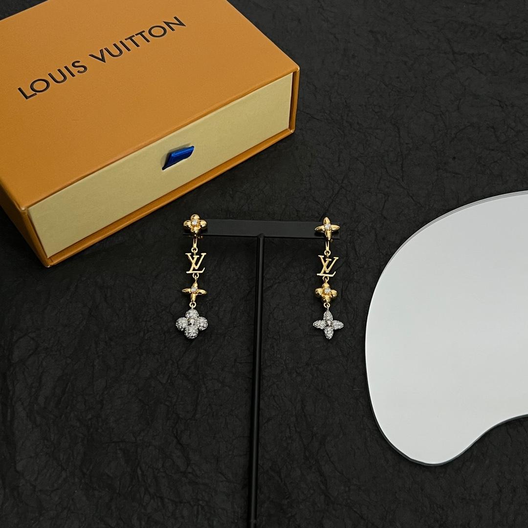 Louis Vuitto LV Gram Earrings - EUR FASHION