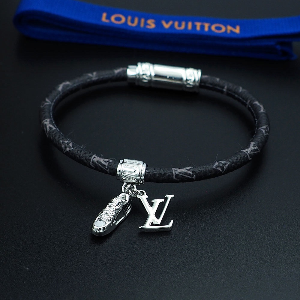 Louis Vuitto LV Icon Trainer Leather Bracelet   M8343 - EUR FASHION