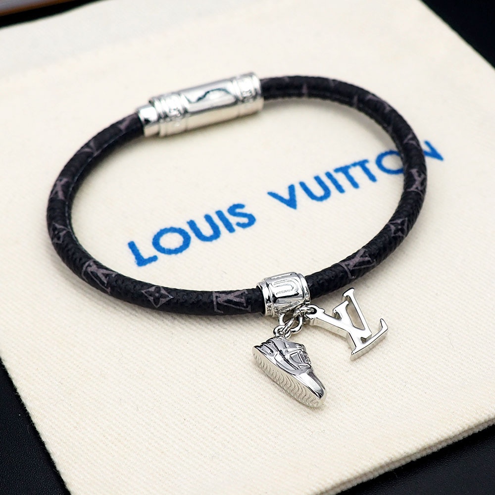 Louis Vuitto LV Icon Trainer Leather Bracelet   M8343 - EUR FASHION