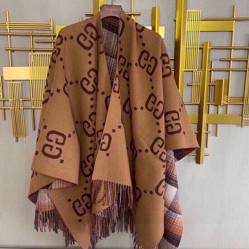 Gucci Reversible Poncho - EUR FASHION