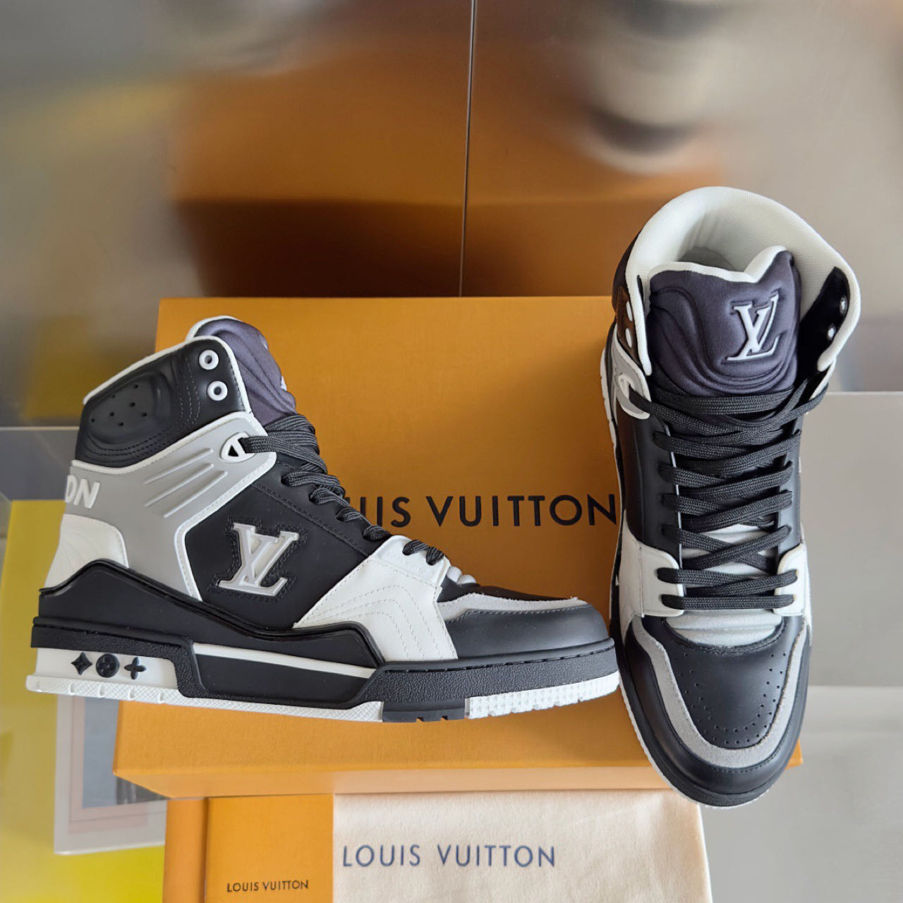 Louis Vuitton LV Trainer Sneaker            - EUR FASHION