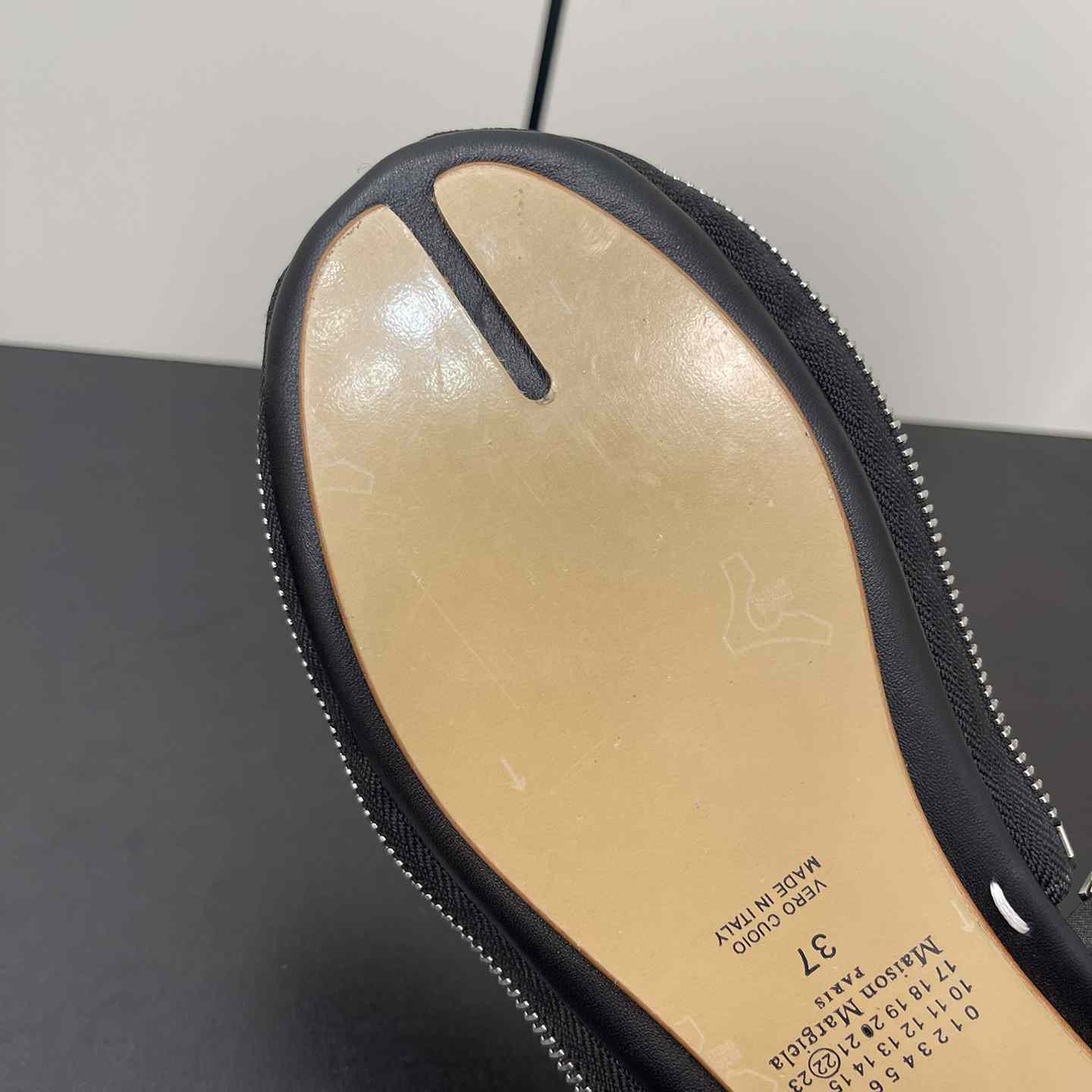 Maison Margiela Travel Round-toe Slippers - EUR FASHION