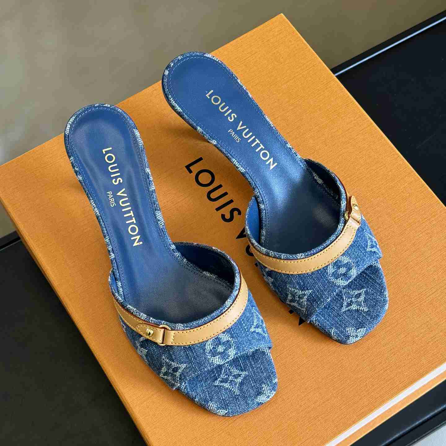 Louis Vuitton Neo Revival Mule   - EUR FASHION