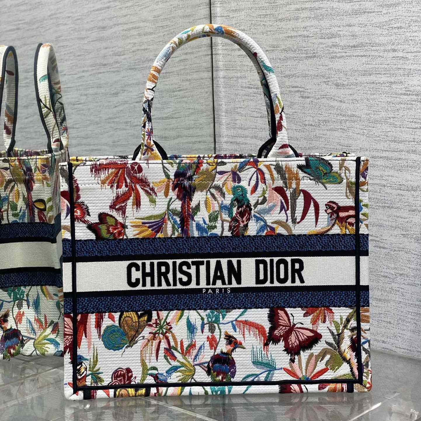 Dior Medium Dior Book Tote - EUR FASHION