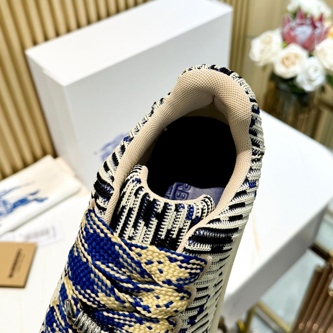 Burberry Check Knit Box Sneakers - EUR FASHION